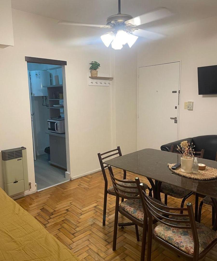 Foto de DEPTO VENTA 2 AMB INTERNO-PALERMO-APTO CREDITO-AMOBLADO-METROS DE AV, imagen 2