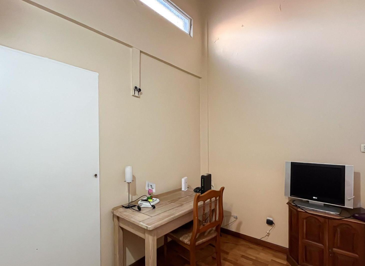 Foto de Venta PH en Dúplex 4 ambientes con Cochera y Patio, imagen 3