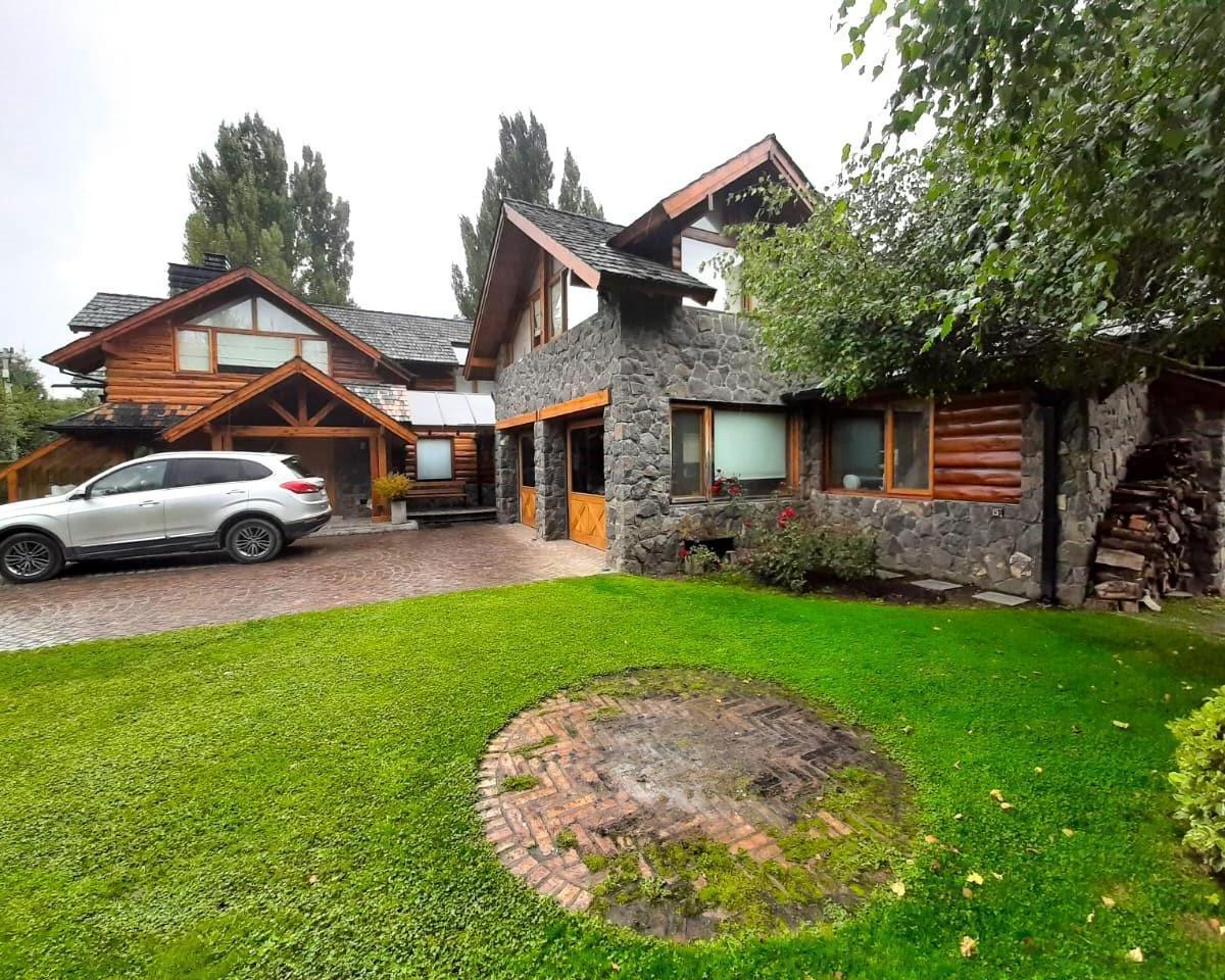 Casa en Venta en Villa La Angostura 3