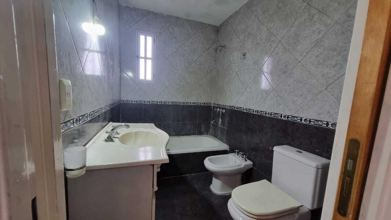 Foto de Casa Dúplex 3 amb en Venta en Paso del Rey, Moreno., imagen 2