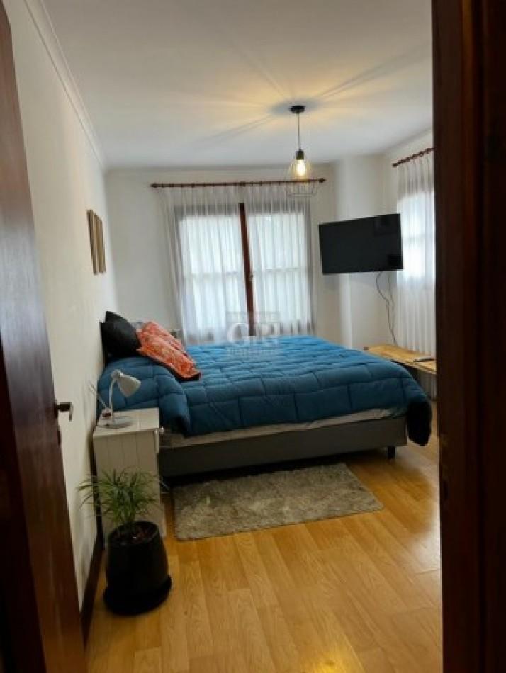 Triplex 5 Amb. Proximo Guemes. 3