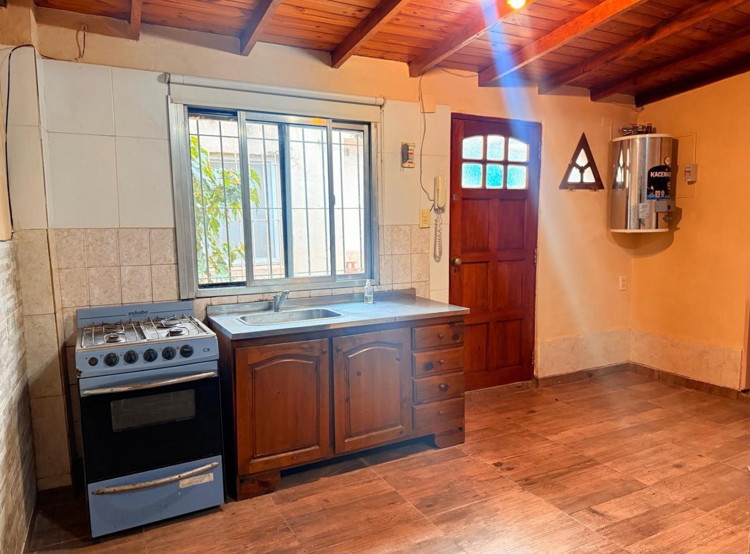 Alquiler de PH de 2 ambientes en Don Torcuato