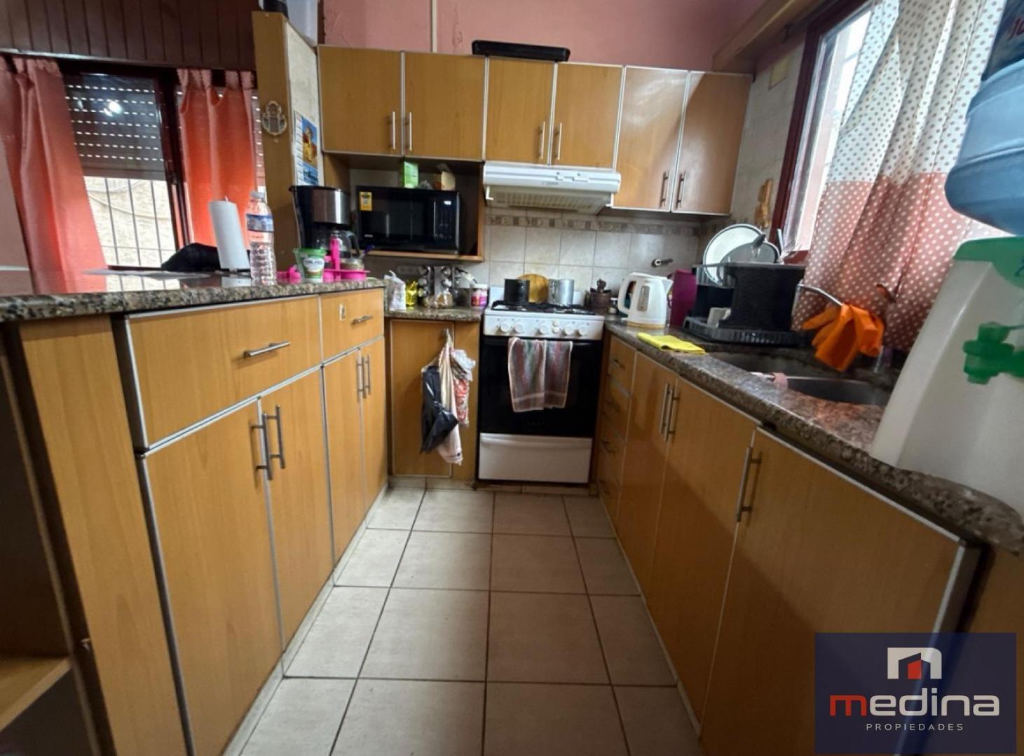 Foto de Casa en venta de 3 ambientes en Don Torcuato, con cochera, jardin y, imagen 1