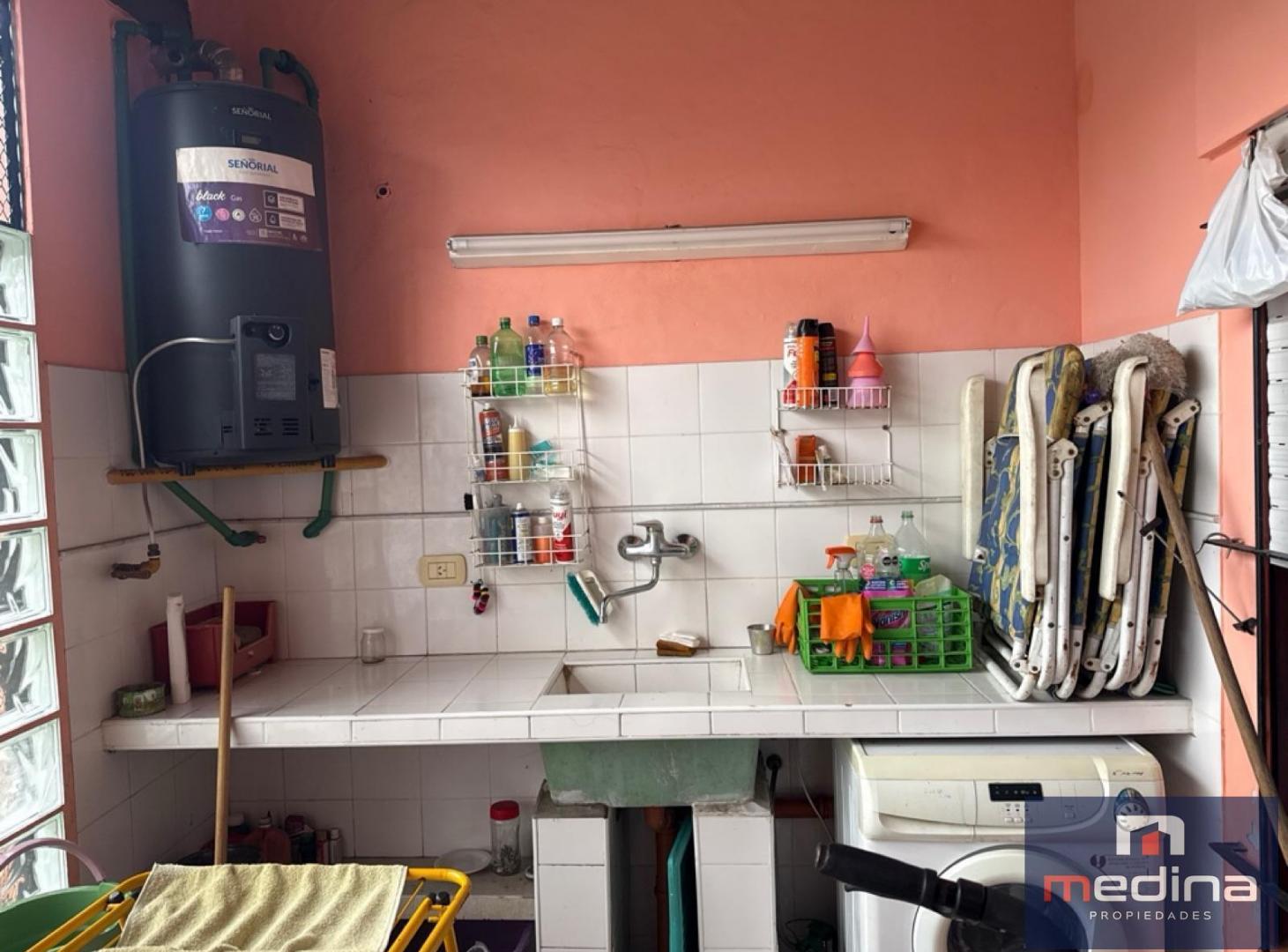 Foto de Casa en venta de 3 ambientes en Don Torcuato, con cochera, jardin y, imagen 3