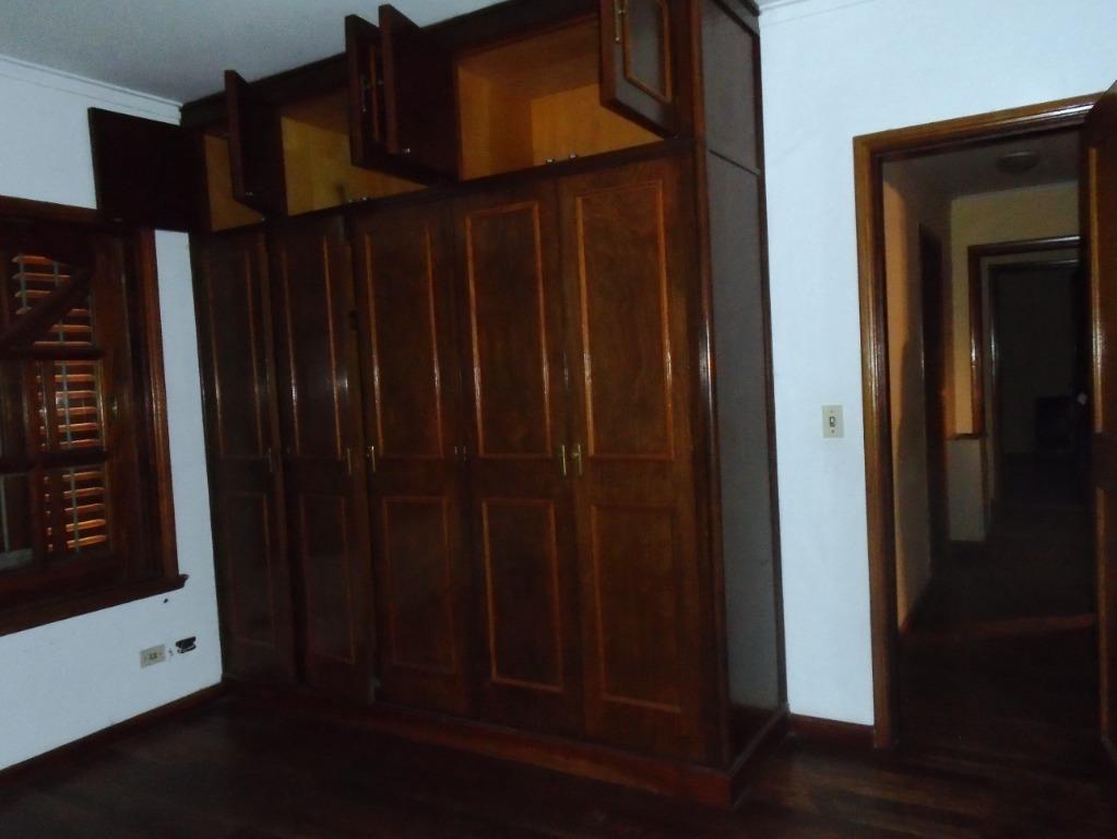 Chalet Amplio de 7 Ambientes en Juramento 3