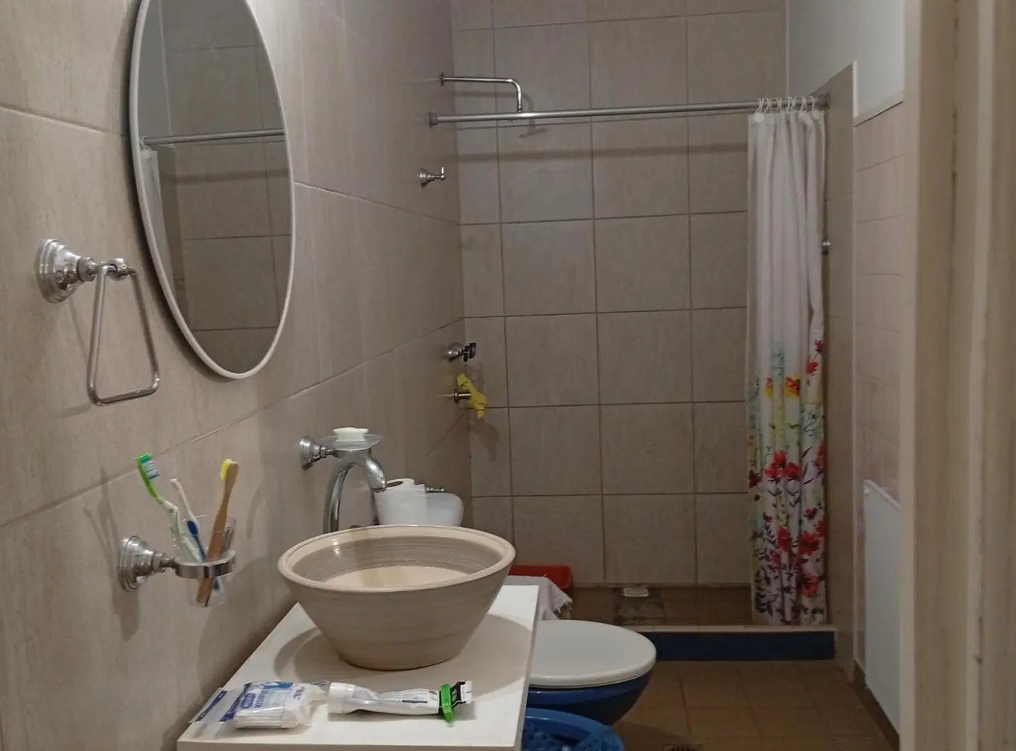 **INMUEBLE EN BLOCK EN BARRIO EL PROGRESO, SOBRE AV. FORTUNATO DE LA PLAZA** 2