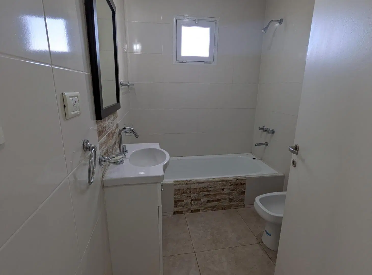 **DEPARTAMENTO EN ALQUILER 24 MESES EN COLINAS DE PERALTA RAMOS** 5