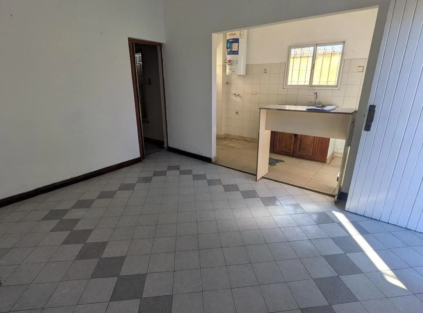**VIVIENDA AL FRENTE EN ALQUILER 24 MESES EN BARRIO COLINAS DE PERALTA RAMOS** 4