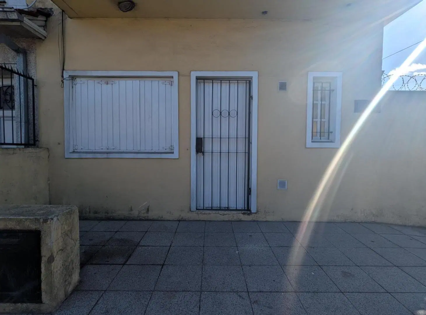 **VIVIENDA AL FRENTE EN ALQUILER 24 MESES EN BARRIO COLINAS DE PERALTA RAMOS** 1
