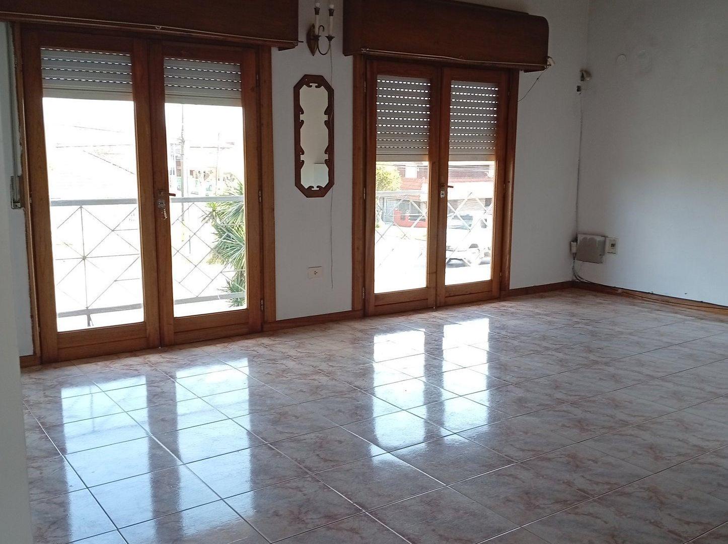 Foto de ¡IDEAL INVERSION! ** INMUEBLE EN BLOCK EN VENTA, LOCAL EN PLANTA BAJA +, imagen 4