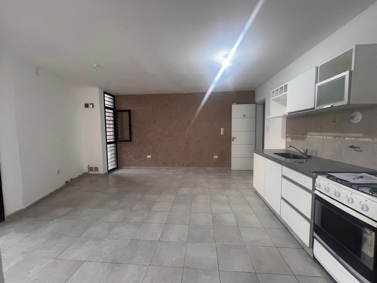 Foto de Alquilo Dpto. Externo con balcon Expensas bajas incimpuestos Alta, imagen 4
