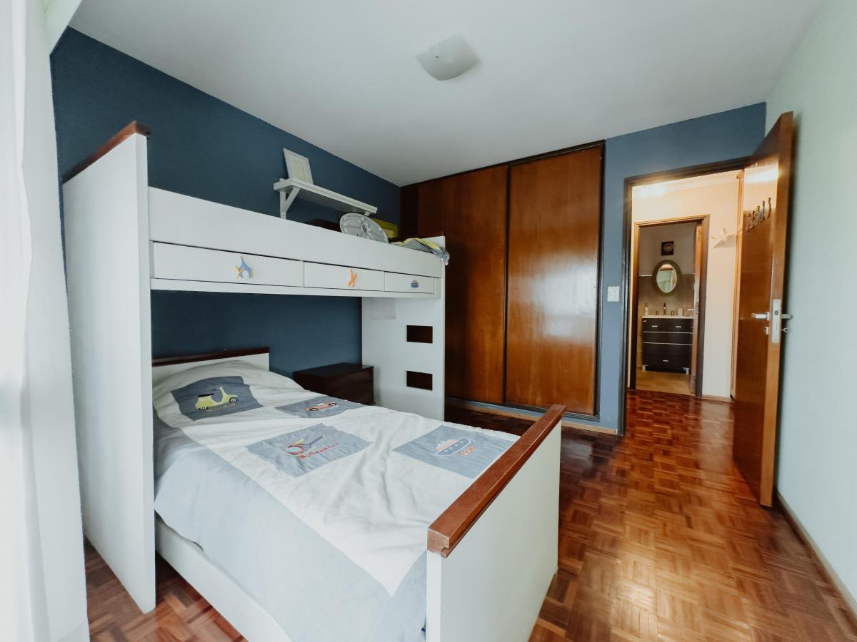 Venta - Departamento de Tres Dorm. en El Edificio Roca 5