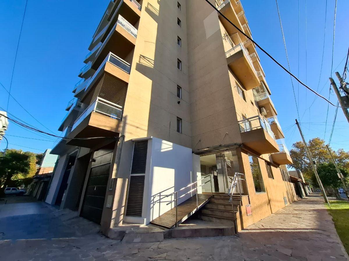 DUPLEX DE DOS AMBIENTES