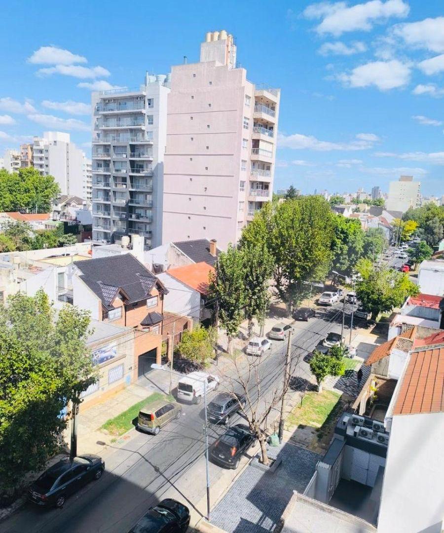 Foto de DEPTO LANUS CENTRO! NUEVO VALOR DE MERCADO, imagen 2