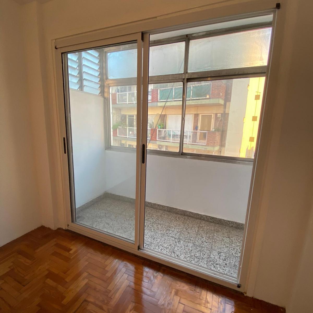 Departamento 40 m² - 2 Ambientes en Monte Castro, Capital Federal Usd 75.000 3
