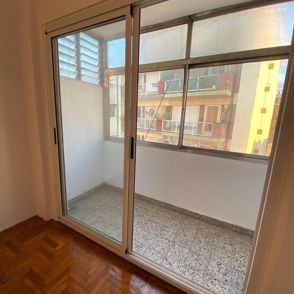 Departamento 40 m² - 2 Ambientes en Monte Castro, Capital Federal Usd 75.000 4