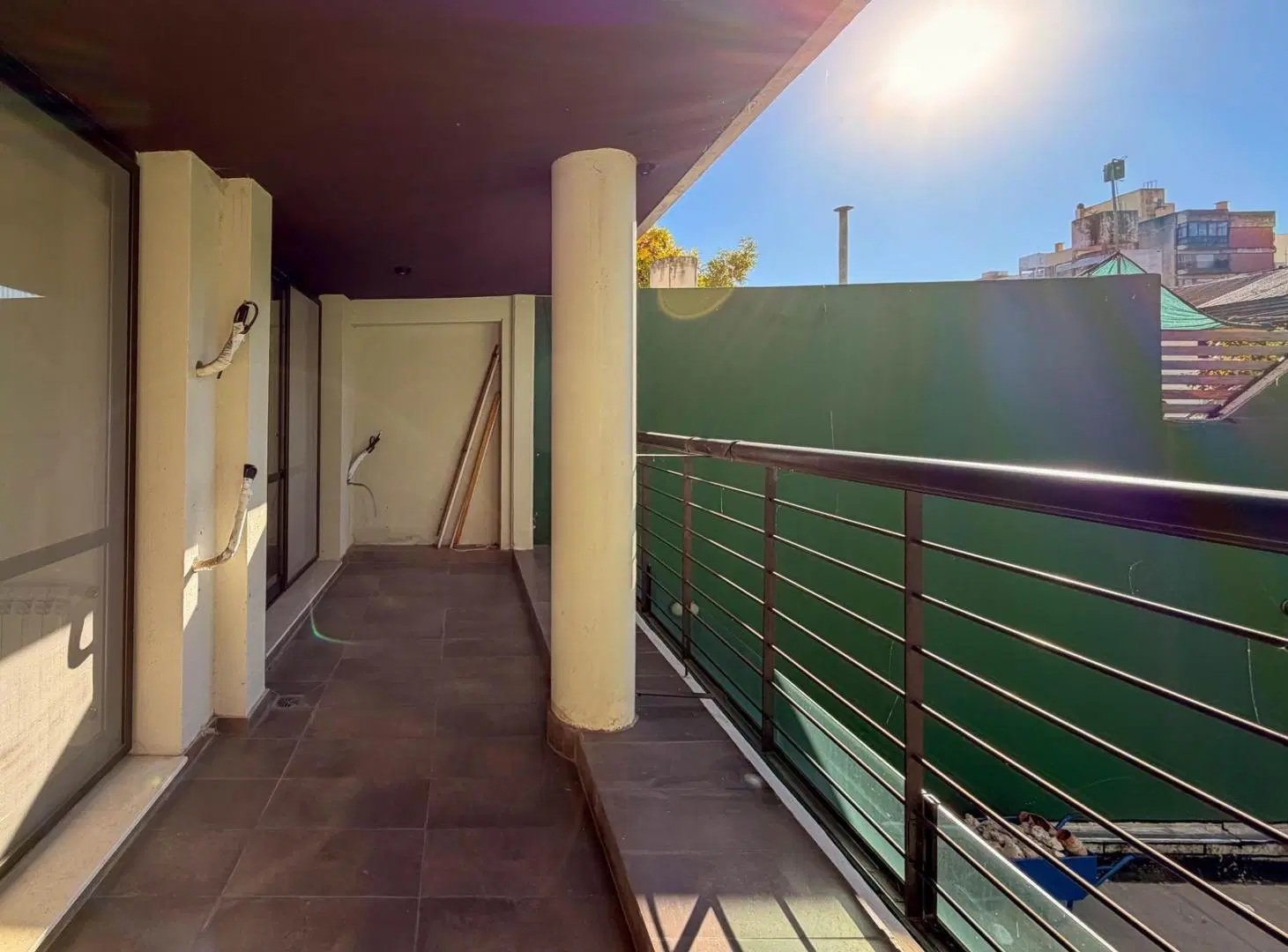 DEPARTAMENTO MODRNO DE 2 DORMITORIOS CON COCHERA EN SANTIAGO Y SANTA FE 5