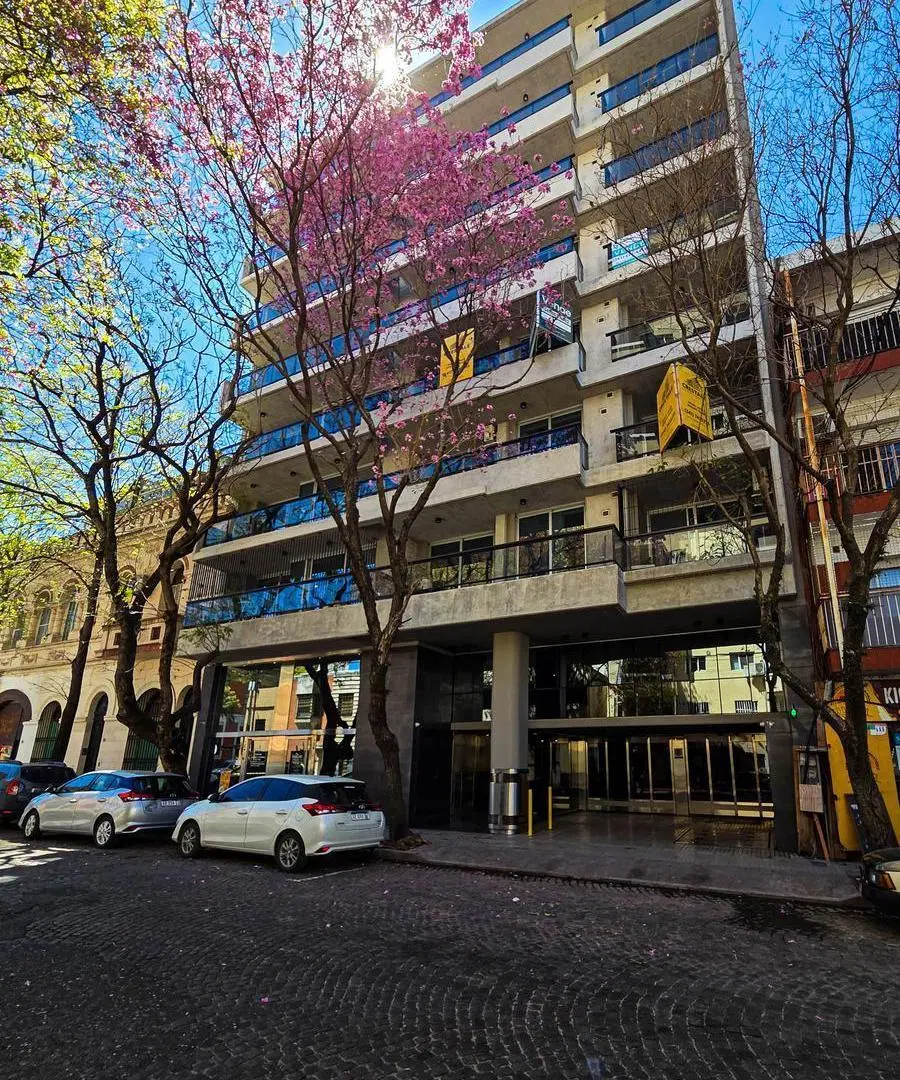 COCHERA EN ALQUILER EN JUJUY Y PTE ROCA 3