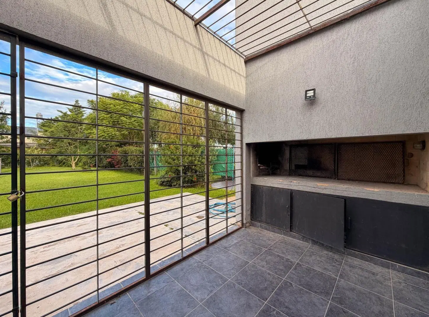 CASA DE 2 DORMITORIOS CON PILETA Y RADIADORES EN LAS ACEQUIAS ROLDAN 5