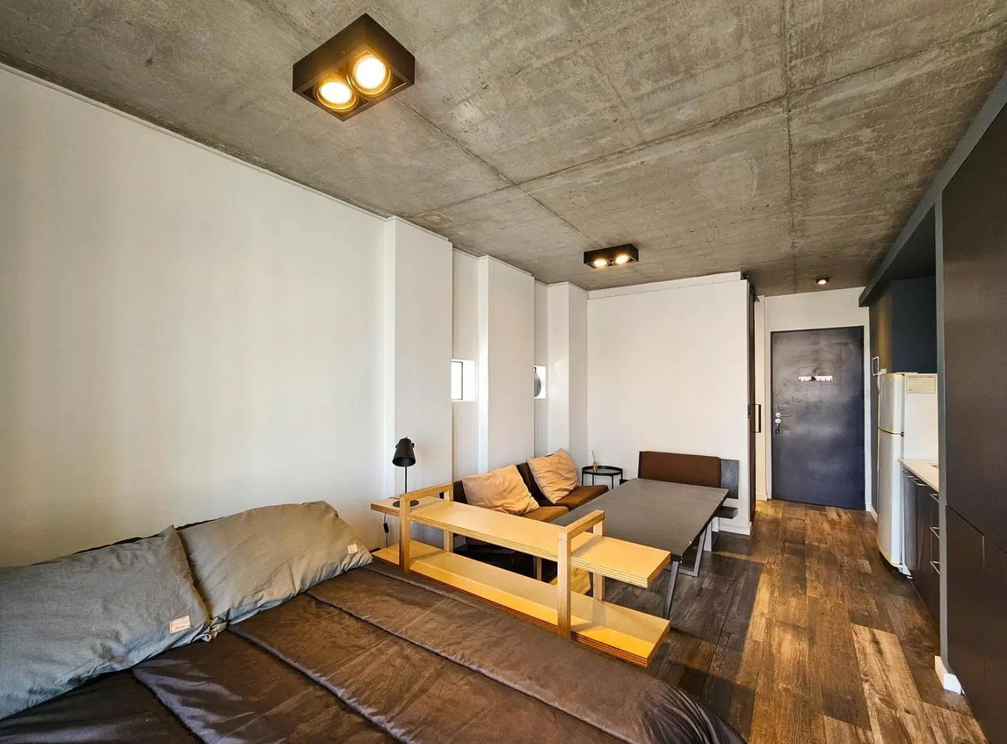 MONOAMBIENTE AMOBLADO ESTILO INDUSTRIAL EN ALQUILER EN SAN JUAN 2312 3