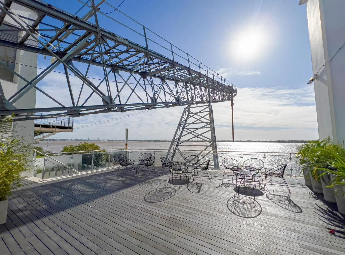 DEPARTAMENTO CON VISTA DE 3 DORMITORIOS Y COCHERA EN VENTA EDIFICIO TORRE BARRANCA EN PUERTO NORTE 5