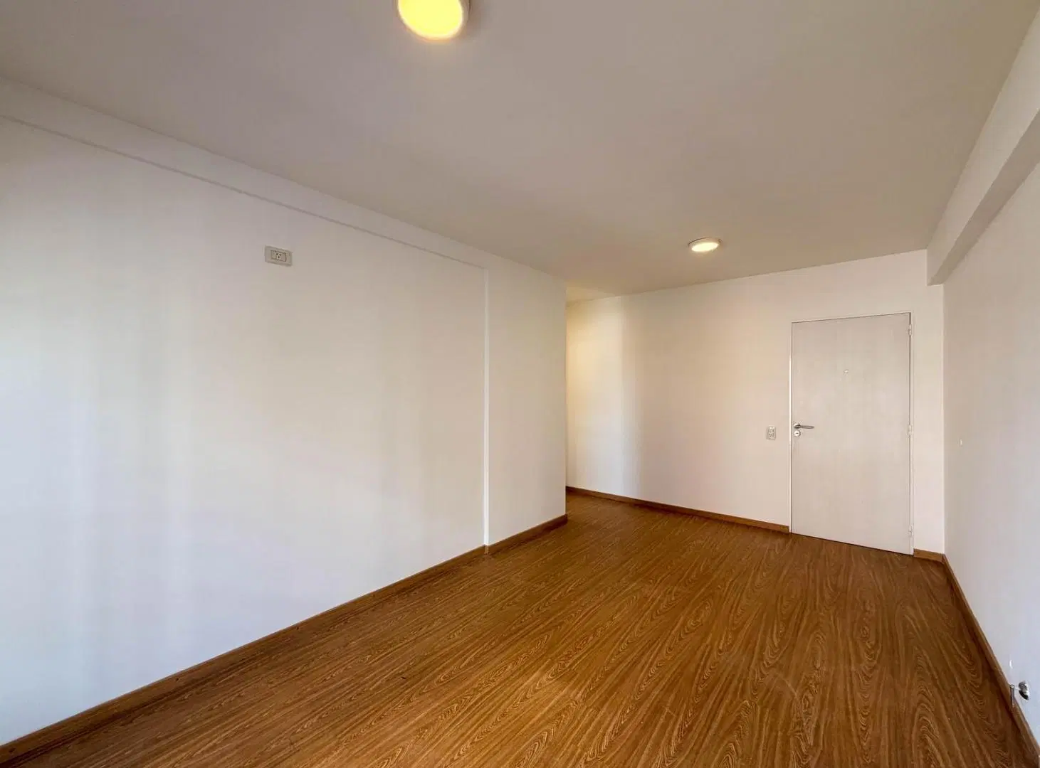 DEPARTAMENTO DE 1 DORMITORIO CALIDAD BAUEN EN ALQUILER EN BARRIO ABASTO 4