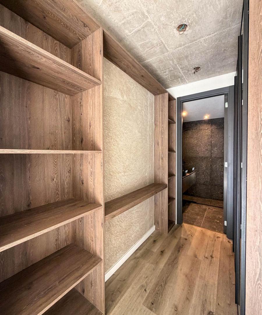 DEPARTAMENTO DE DISEÑO DE 2 DORMITORIOS CON PATIO Y PARRILLERO EN BARRIO MARTIN
