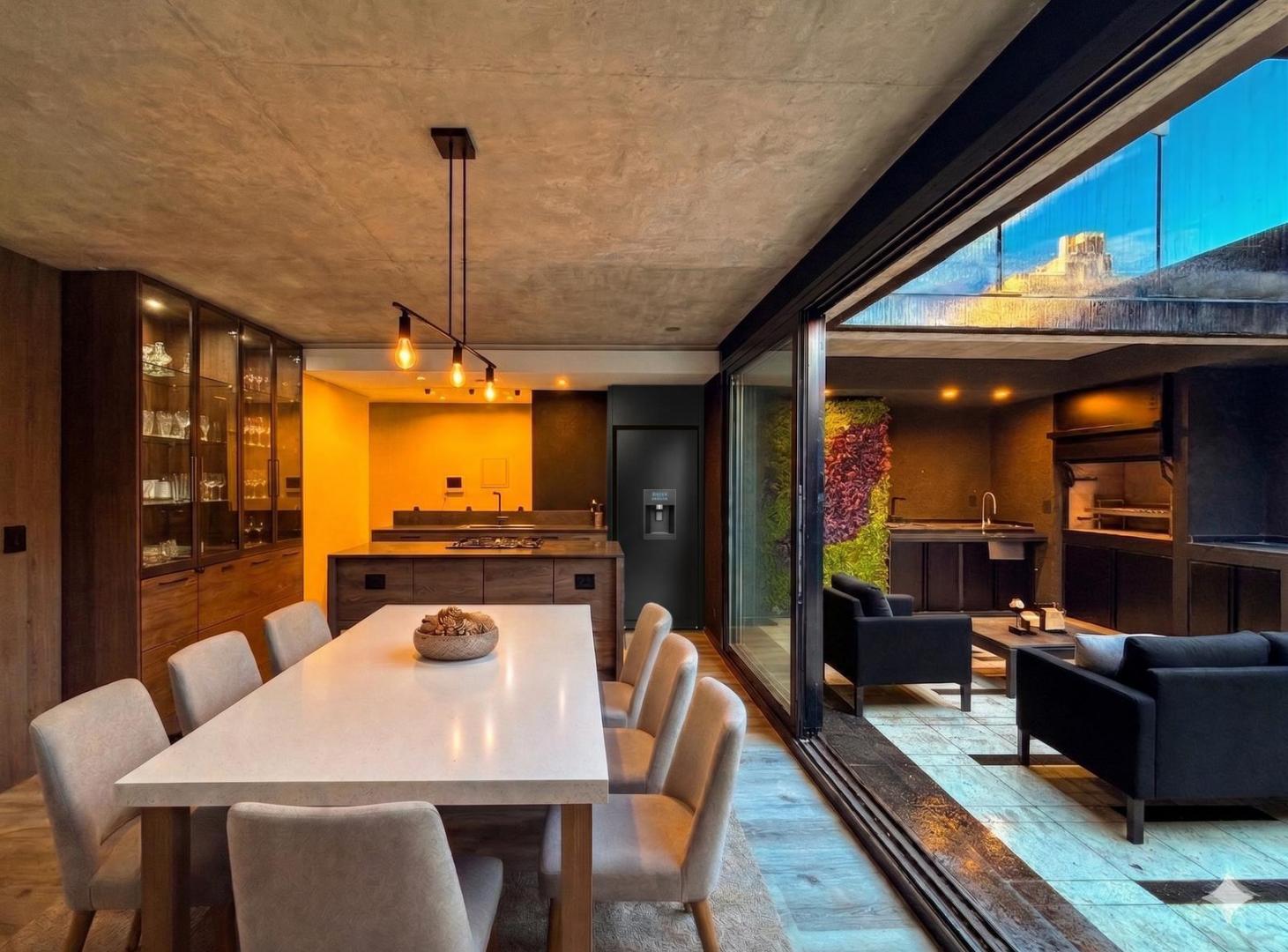 DEPARTAMENTO DE DISEÑO DE 2 DORMITORIOS CON PATIO Y PARRILLERO EN BARRIO MARTIN