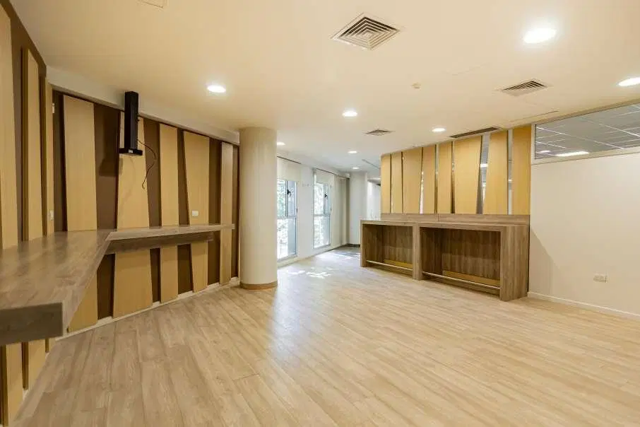 OFICINA PREMIUM DE 230m2   COCHERAS EN ALQUILER EN PUERTO NORTE 3