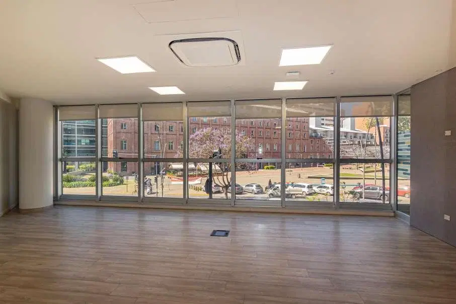OFICINA PREMIUM DE 230m2   COCHERAS EN ALQUILER EN PUERTO NORTE 8