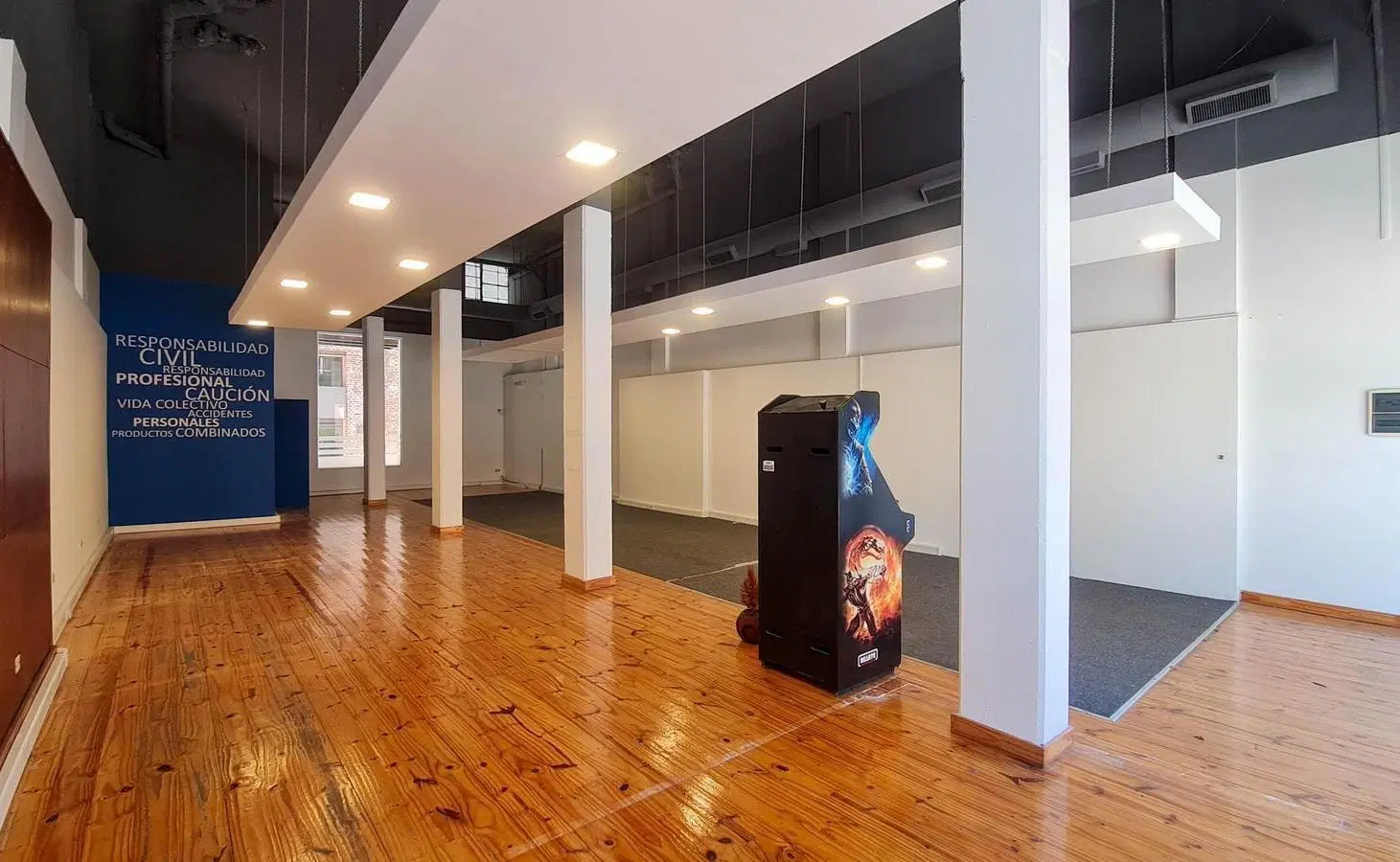 LOCAL COMERCIAL EN ALQUILER EN CIUDAD RIBERA PUERTO NORTE 4