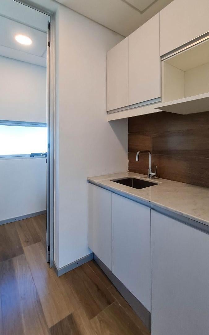 Foto de OFICINA DE 70M2 - OPORTUNIDAD CON EXCELENTE RENTA, imagen 3