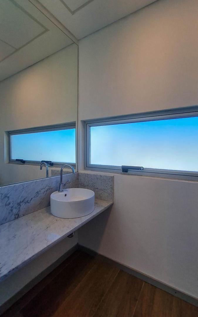 Foto de OFICINA DE 70M2 - OPORTUNIDAD CON EXCELENTE RENTA, imagen 4