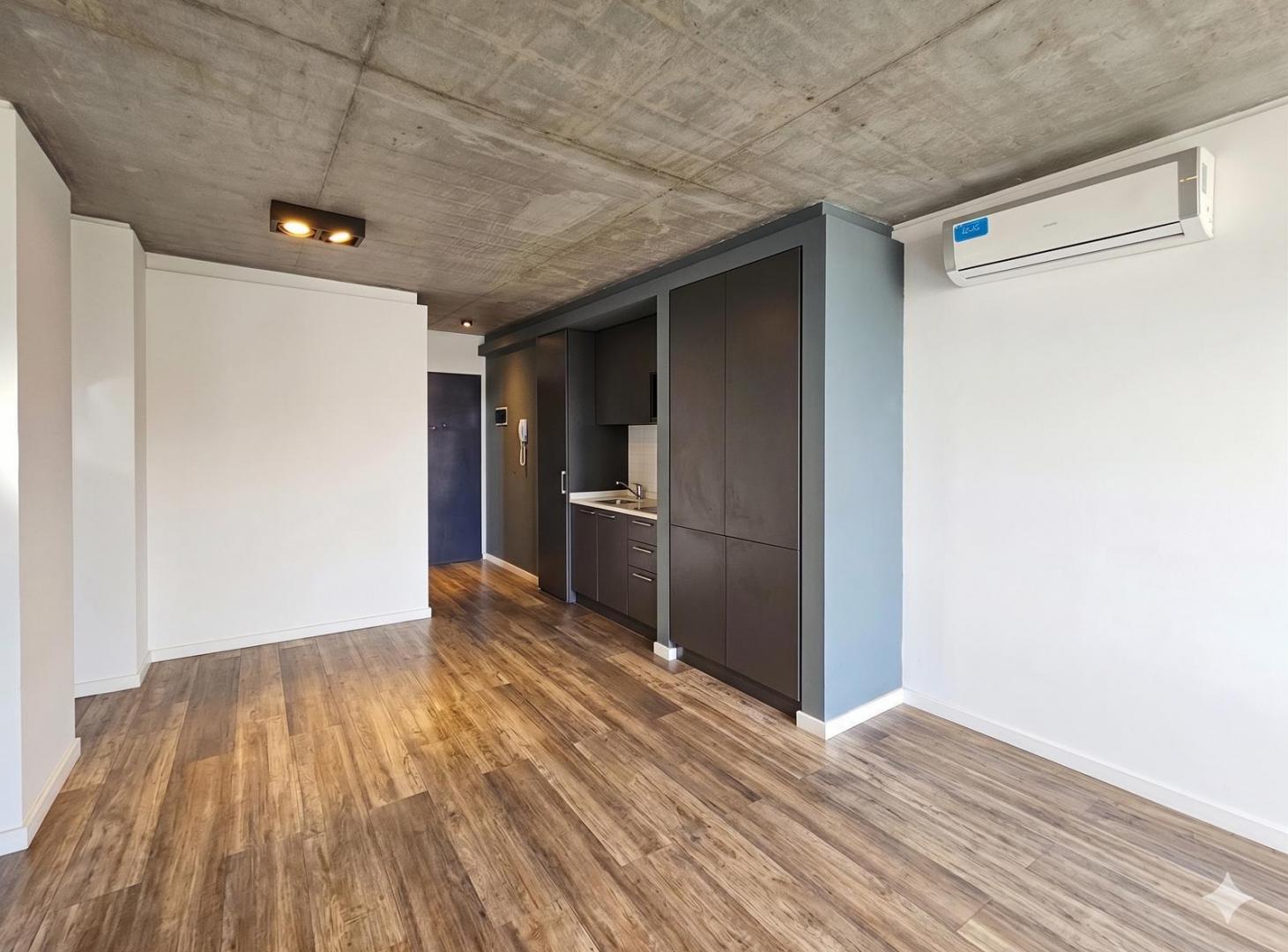 Foto de MONOAMBIENTE MODERNO DE DISEÑO INDUSTRIAL EN VENTA EN SAN JUAN 2312, imagen 2