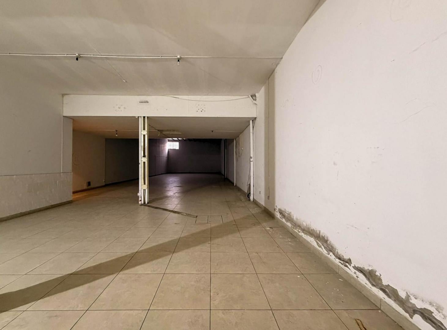 Foto de LOCAL COMERCIAL DE 400 M2 EN ALQUILER EN SALTA AL 3200, imagen 5