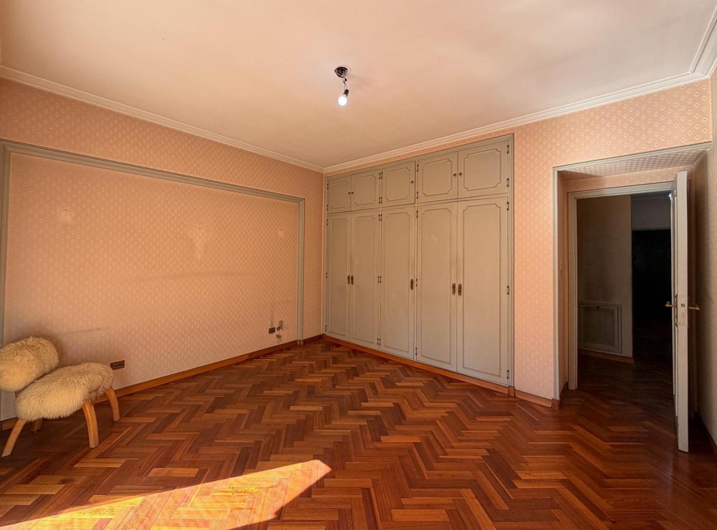 Foto de DEPARTAMENTO DE 4 DORMITORIOS DE 340M2 CON COCHERA EN RIOJA Y ENTRE, imagen 3