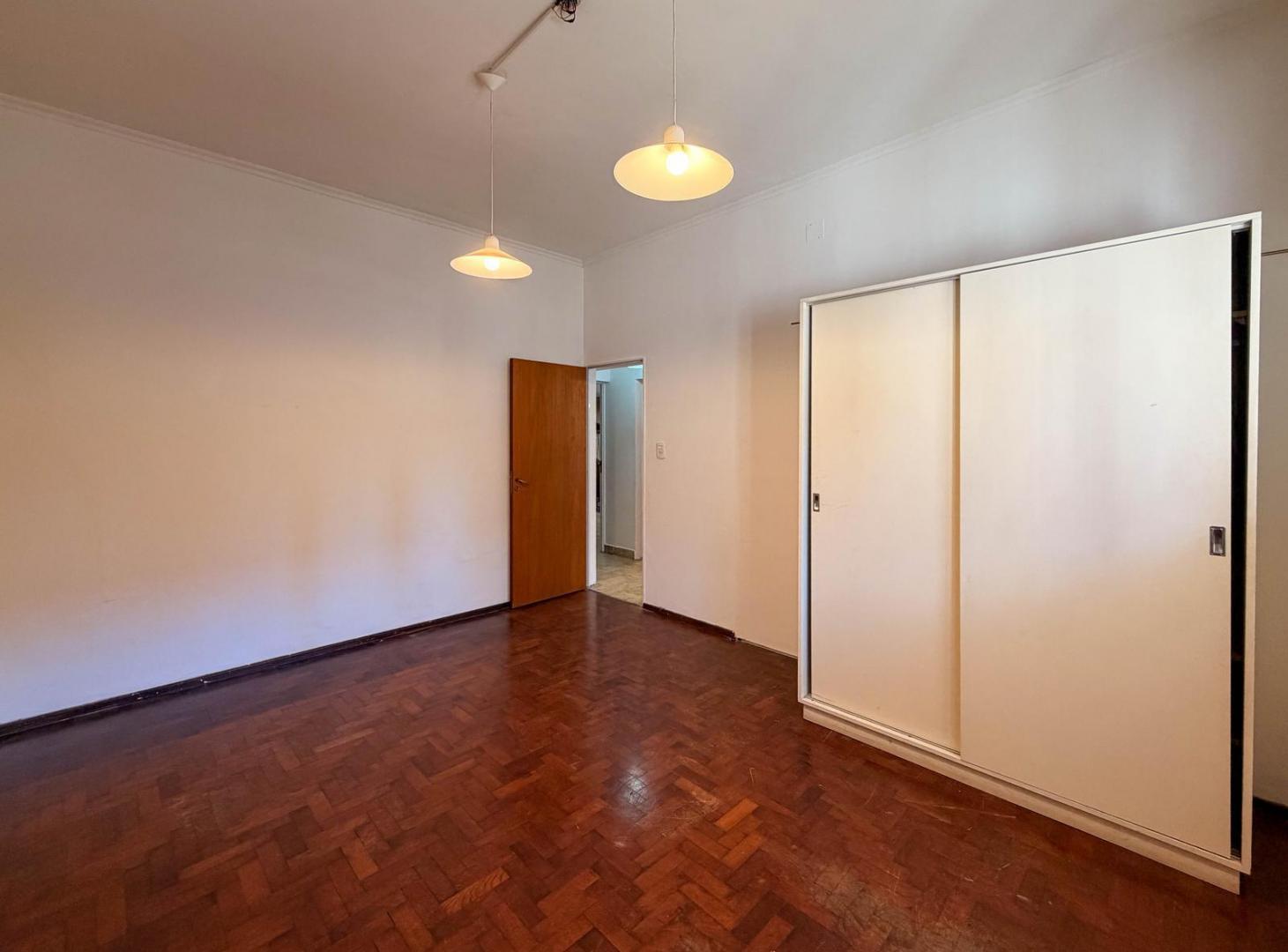 Foto de CASA DE 3 DORMITORIOS CON PATIO PARRILA Y TERRAZA EN BARRIO PICHINCHA, imagen 4