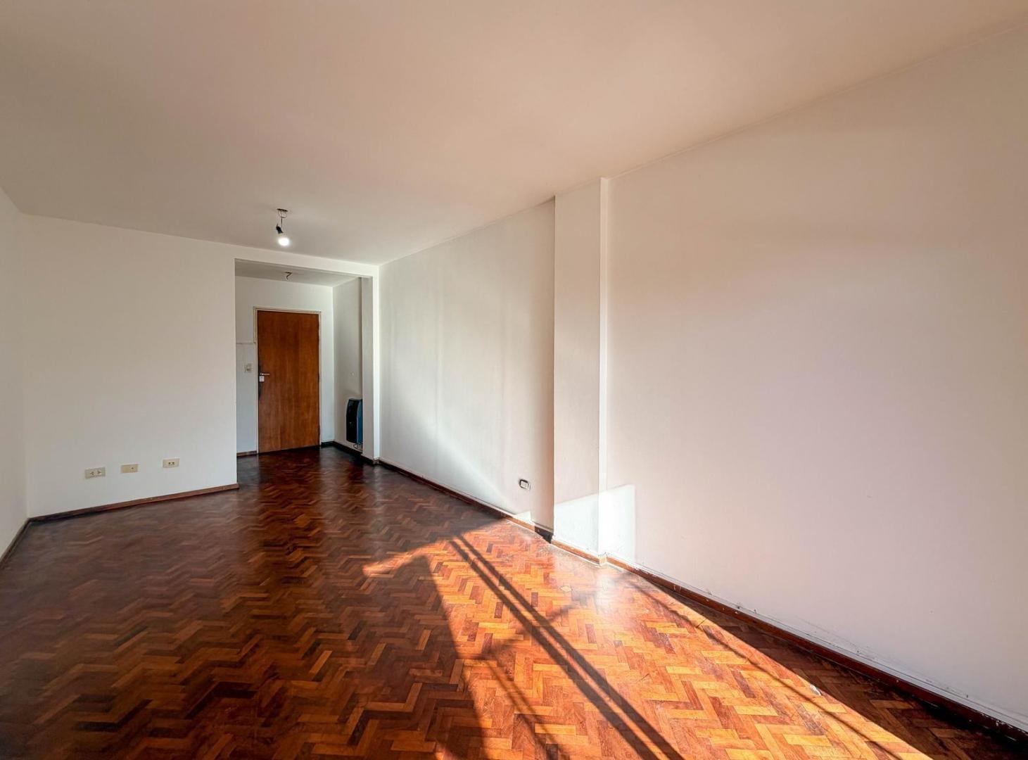 Foto de VENTA | 3 DORMITORIOS | AMPLIO Y LUMINOSO | BARRIO MARTÍN ROSARIO, imagen 1