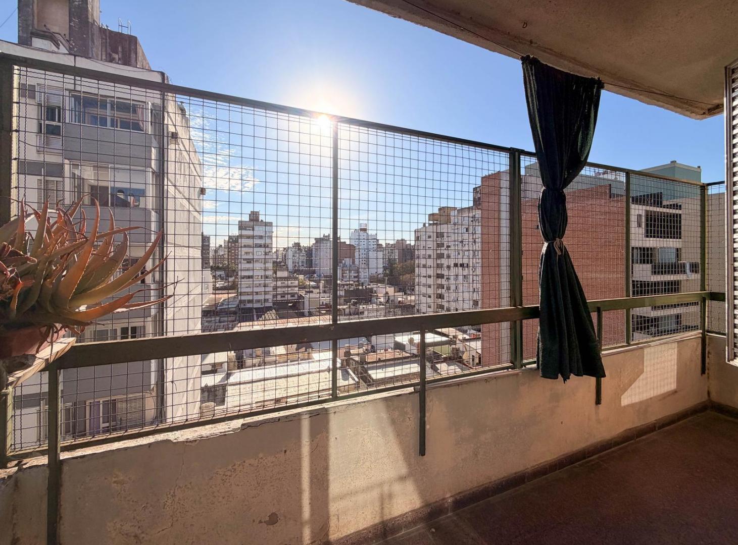 Foto de VENTA | 3 DORMITORIOS | AMPLIO Y LUMINOSO | BARRIO MARTÍN ROSARIO, imagen 3