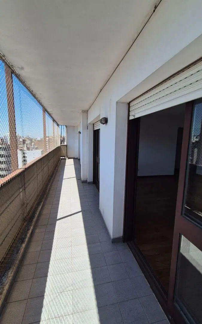 Departamento 3 dormitorios con cochera y baulera - Centro de Rosario 2