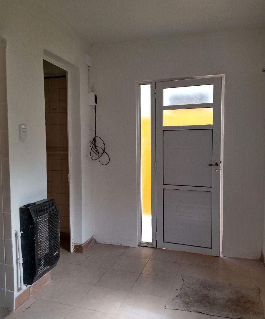 Foto de Casa de pasillo de 1 dormitorio con patio en alquiler | Montevideo al, imagen 5