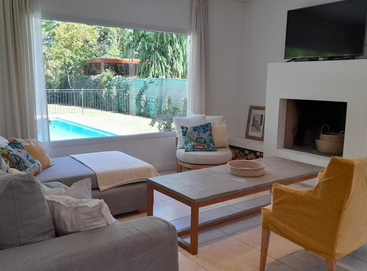 Casa en  barrio con portón, alquiler enero 2026 2