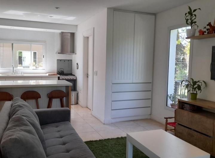 Casa en  barrio con portón, alquiler enero 2026 3