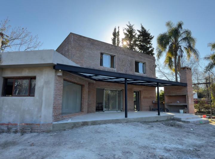 Casa en alquiler en barrio cerrado Los Fresnos. 1