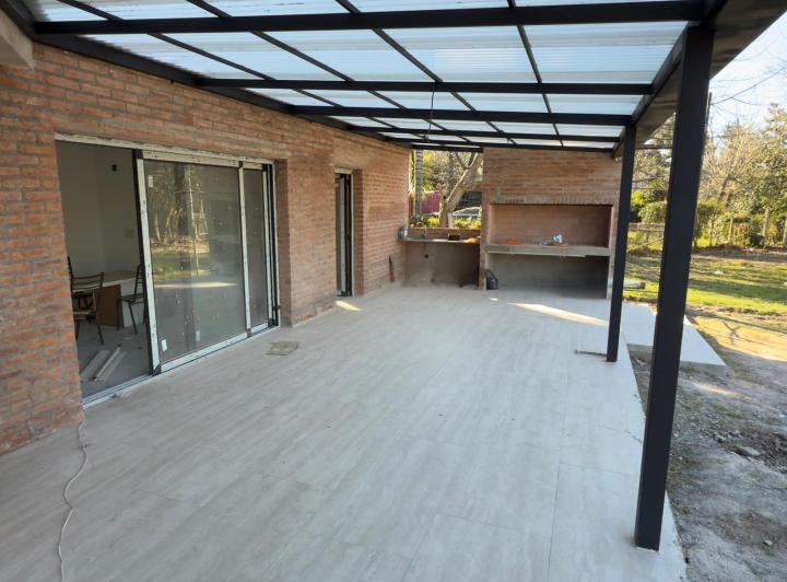 Casa en alquiler en barrio cerrado Los Fresnos. 4