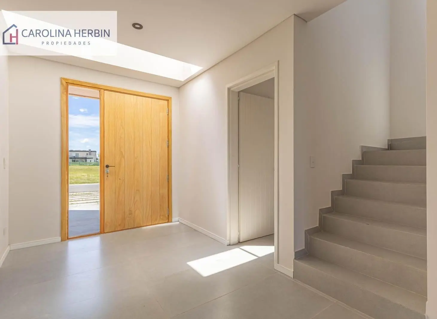 Venta casa a estrenar en barrio cerrado Village Joven Bella Vista 5