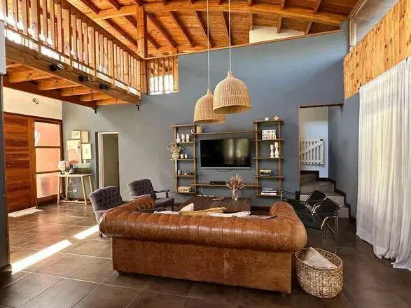 Casa en Bella Vista en barrio Bs A. Village 2
