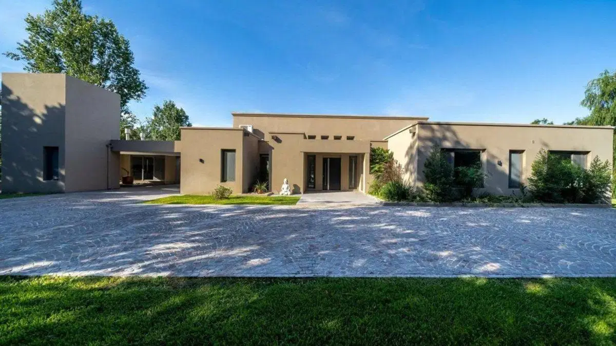 Venta Casa 7 Ambientes Chacras de Open Door 7000m2 4