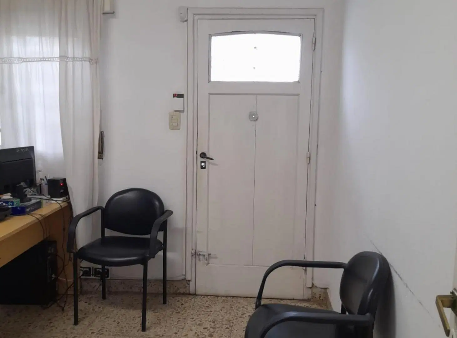 CASA EN VENTA 4 AMB CON FONDO LIBRE ESCOBAR CENTRO 3