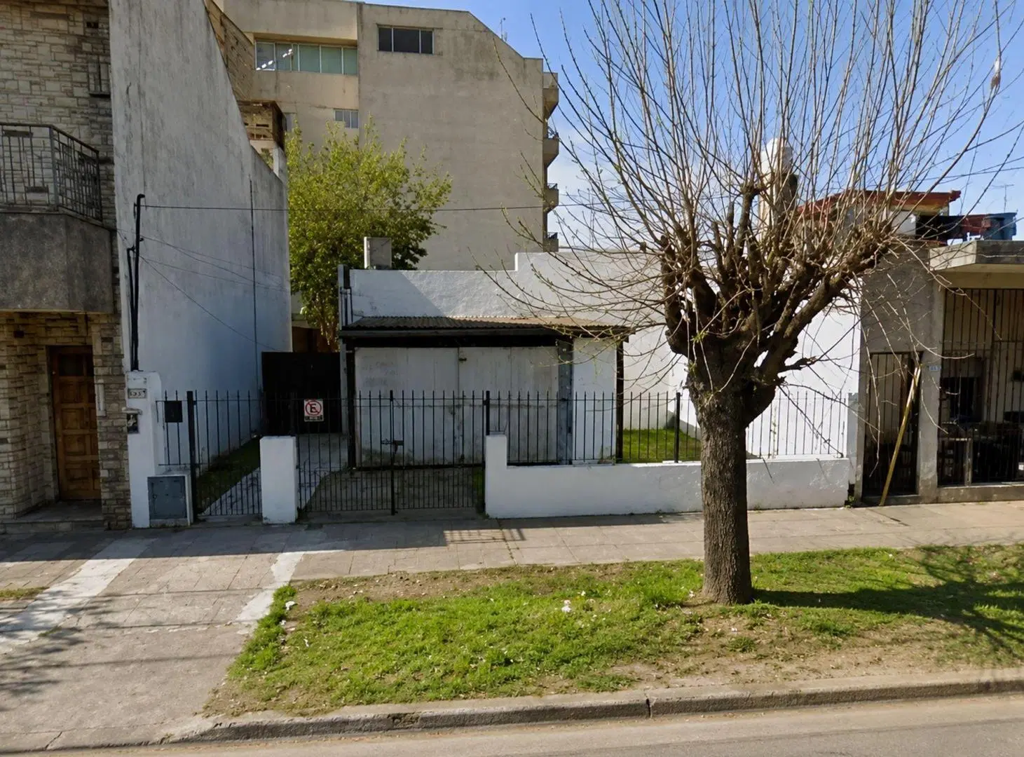 CASA EN VENTA A DEMOLER Ó REFACCIONAR ESCOBAR CTRO 3